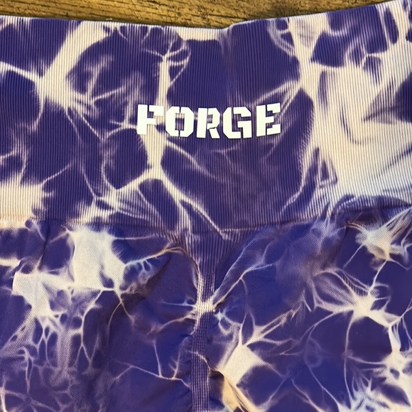 Forge Purple and White Tie Dye Leggings - Picture 2 of 7